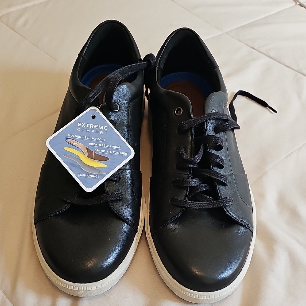Men's Black Leather Shoes.
